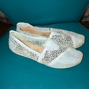 Toms size 9